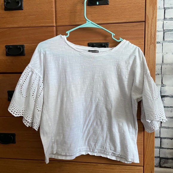 Vince camuto White shirt with amazing sleeves! - Picture 1 of 4
